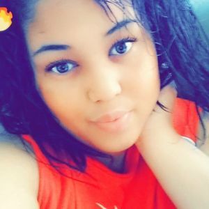 Meet your Posher, Elainey